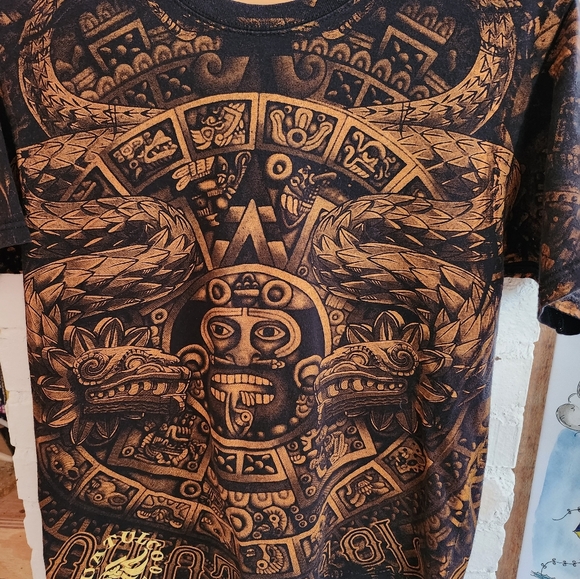 Vintage YAZBEK Mayan calendar AOP tee shirt 👌 - Picture 4 of 5